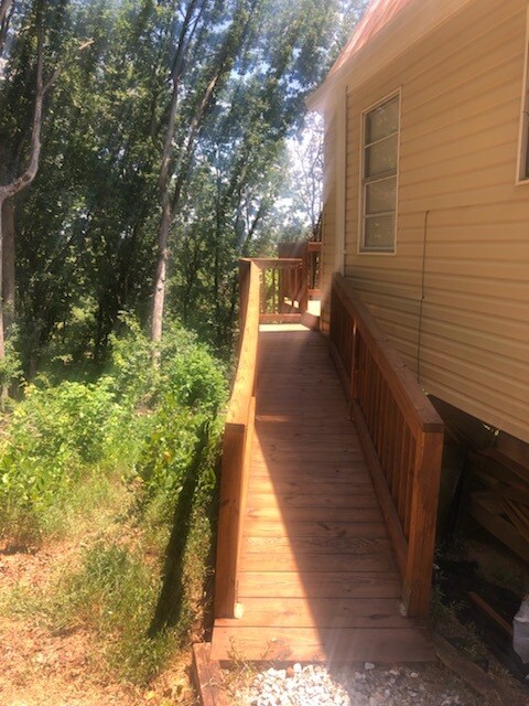 Foto del edificio - 1134 Pink Mountain Blvd