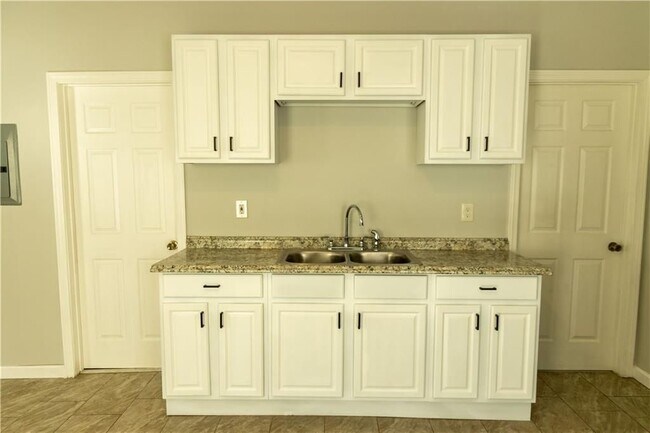 Foto del edificio - 287 Manton Ave