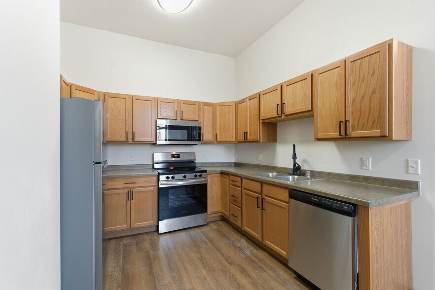 Tobacco Row Lofts and Townhomes - 203 S Main St Edgerton, WI 53534