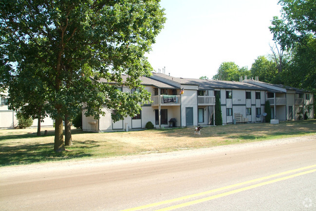 Building Photo - Village Square Apartments