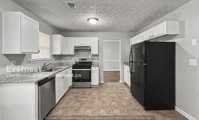 Building Photo - 2410 Lafortune Dr