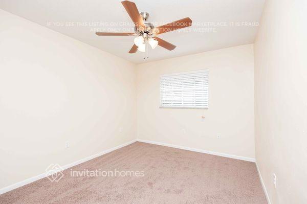 Foto del edificio - 984 Oak Dr