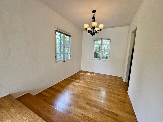 Building Photo - Discover Your Private Cottage Oasis! a must-see!