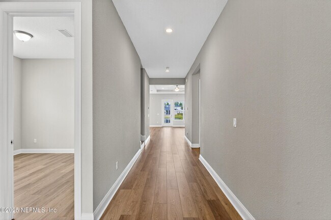 Foto del edificio - 105 Wye Rd