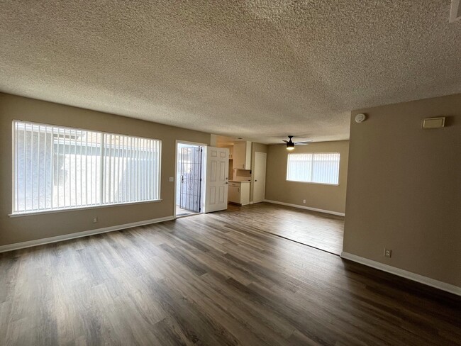 Foto del edificio - Wonderful 3-bedroom, 2-bath condominium ne...