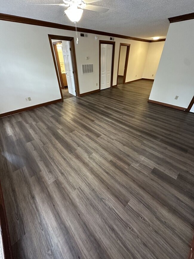 Foto del edificio - 2 Bedroom 2 Bathroom Condo!