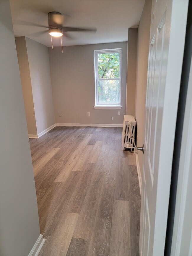 Foto del edificio - 1739 N 33rd St