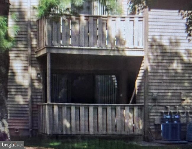 Building Photo - 2115 Woodhollow Dr