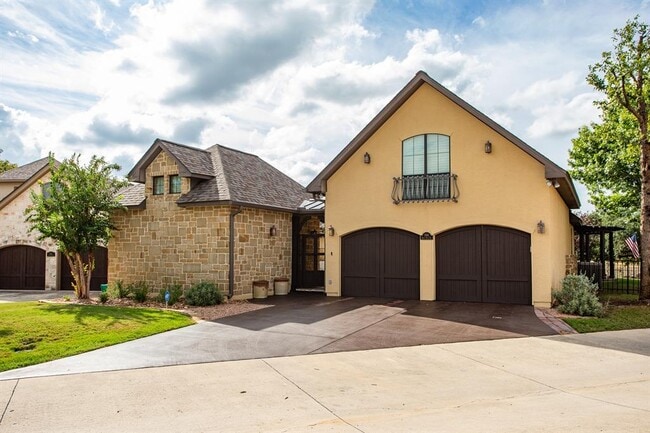 Building Photo - 2916 Rock Barn Dr