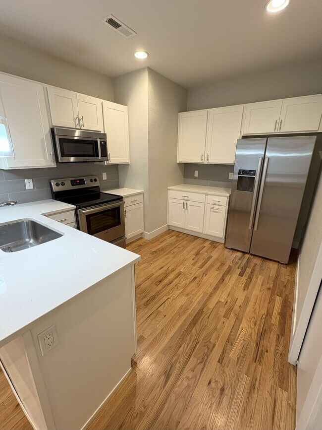 Cocina - 2120 Decatur St