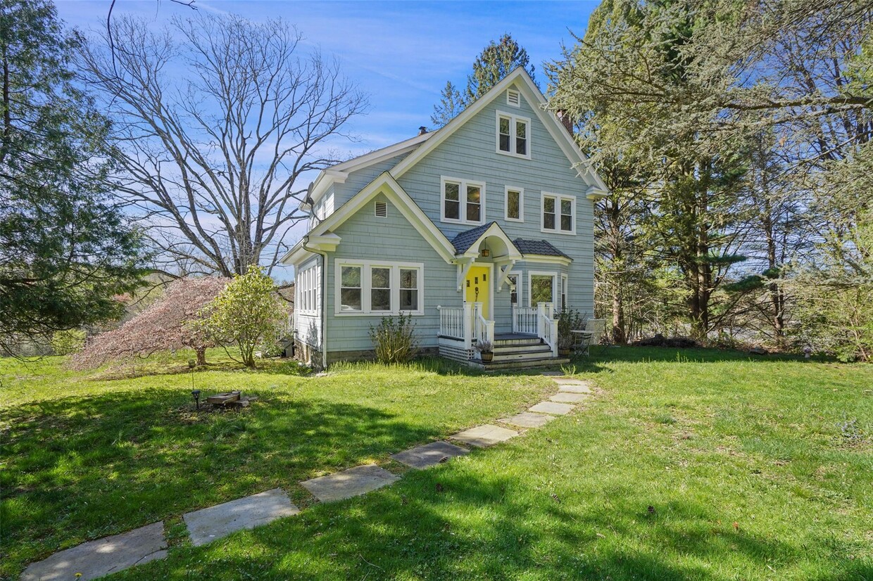 Foto principal - 217 Lafayette Ave