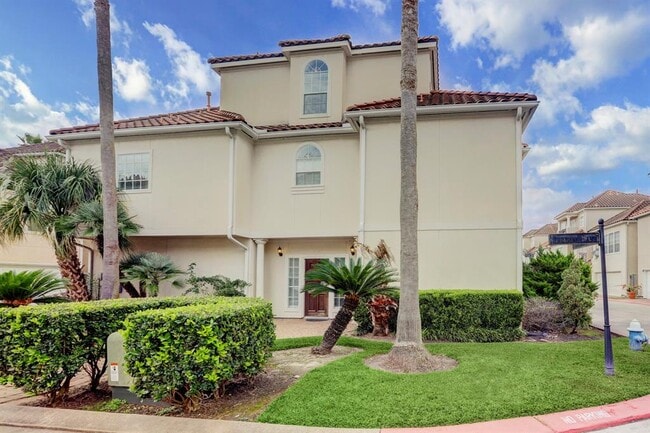 Building Photo - 7107 Harmony Cove