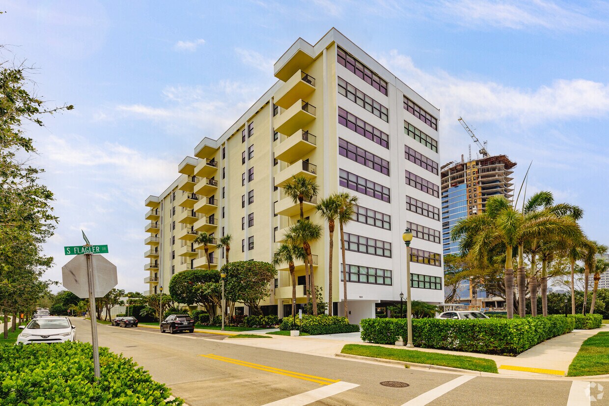 Primary Photo - Norton Park Place