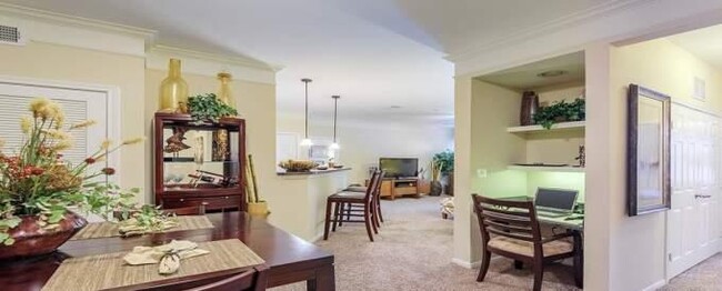 Building Photo - 3 bedroom in Carrollton TX 75010