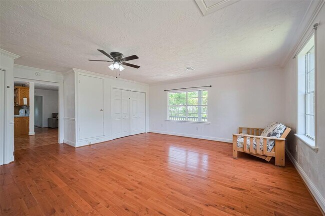 Foto del edificio - 1833 Hillhouse Rd