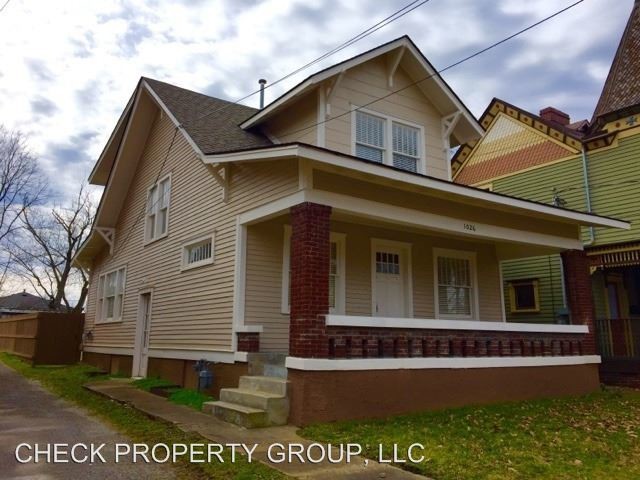 Primary Photo - 4 br, 2.5 bath House - 1026 Main Street