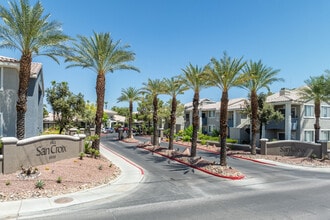 Building Photo - San Croix