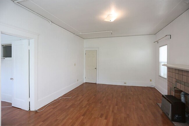 Building Photo - Open House:Sunday(3/24) 2:20pm-2:40pm Styl...