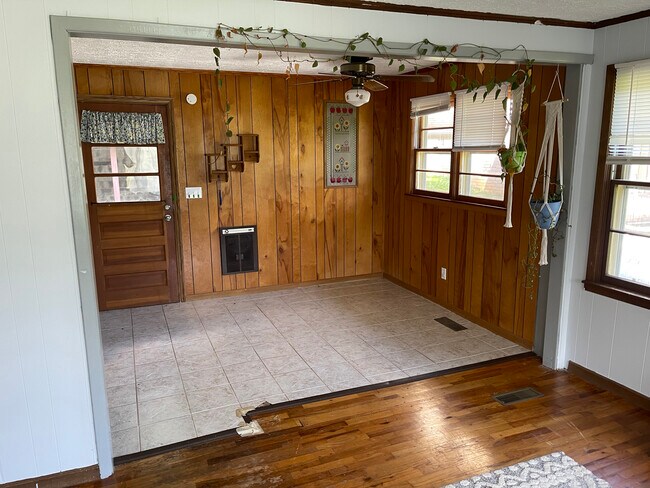 Building Photo - 346 Ov Justus Rd