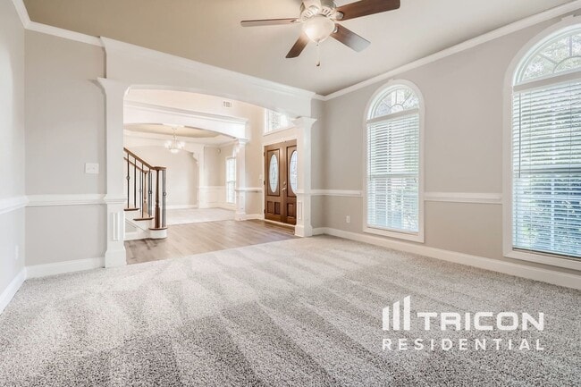 Building Photo - 3620 Little Spring Dr