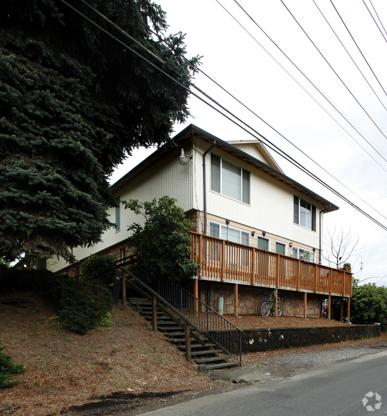 Foto del edificio - Hilltop Plaza Apartments