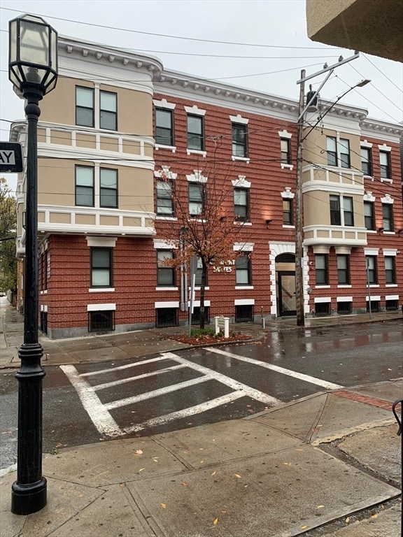 Building Photo - 21 5th St