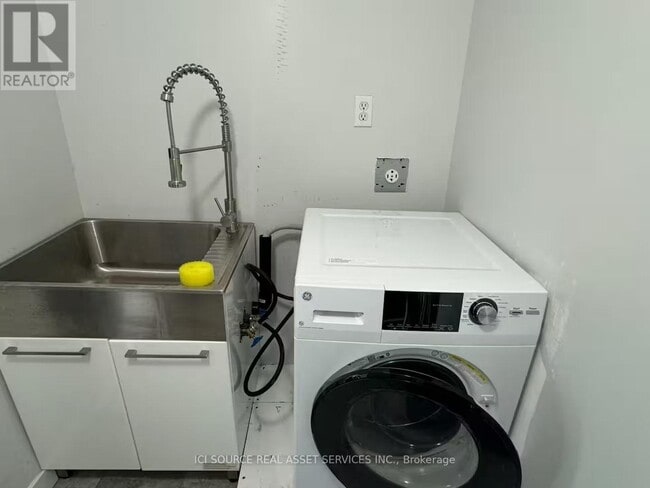 Building Photo - 27 Valley Trl