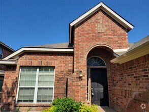 Building Photo - 8008 Branch Hollow Trail