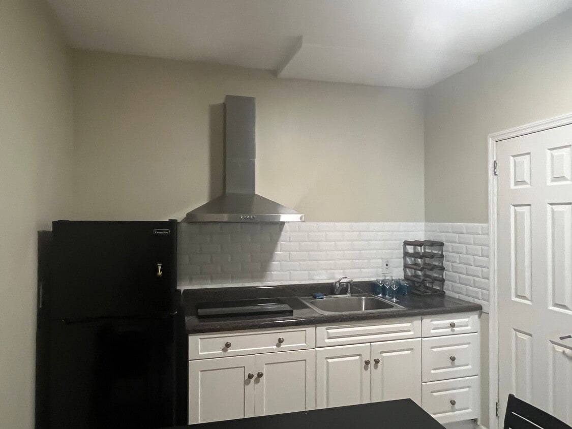 Foto principal - 114 Kearny Ave
