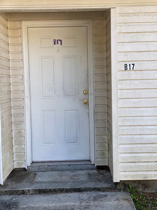 . - 51563 Antioch Rd