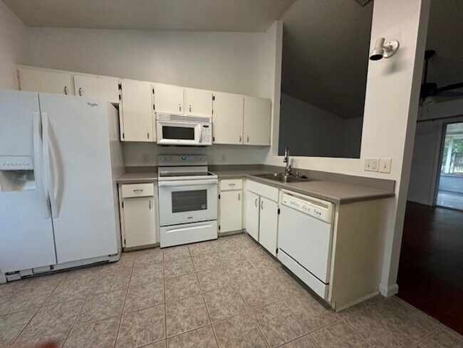 Building Photo - 3373 FAN PALM BOULEVARD, MELBOURNE