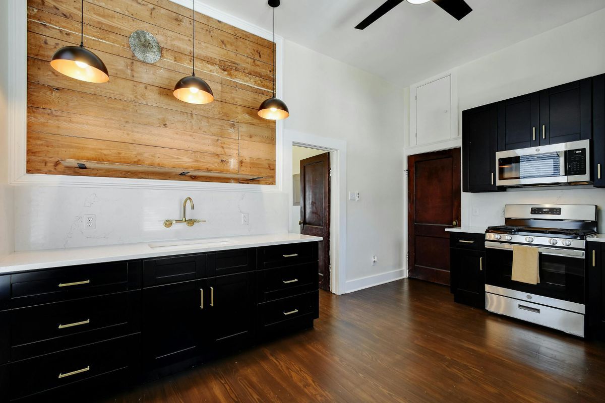 Foto principal - 423 W Woodlawn Ave