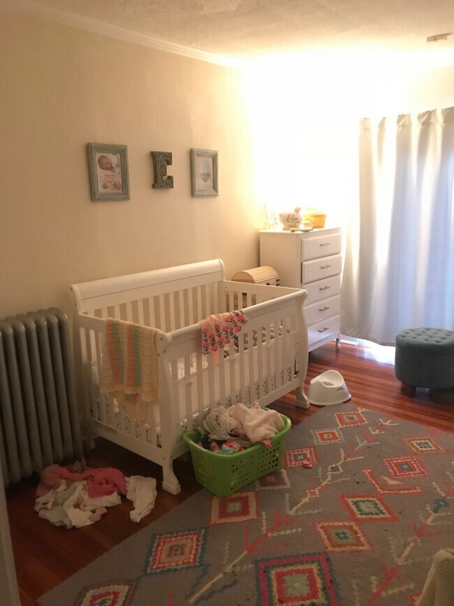 Foto del edificio - 883 Farmington Ave