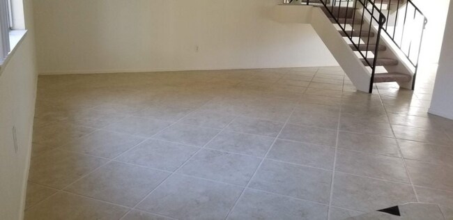 Foto del edificio - 2252 N Indian Canyon Dr