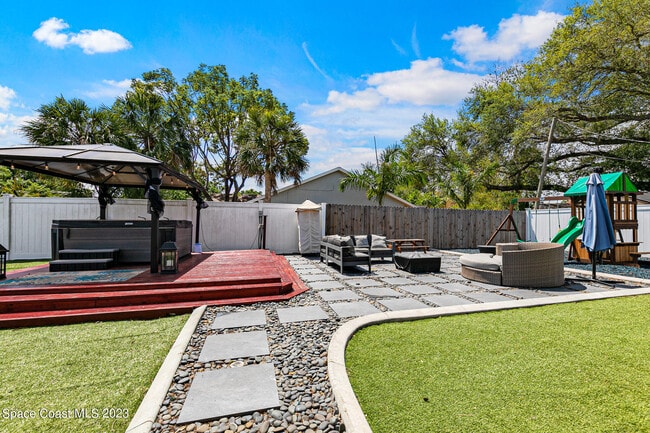 Foto del edificio - 1796 Dwyer Pl NE