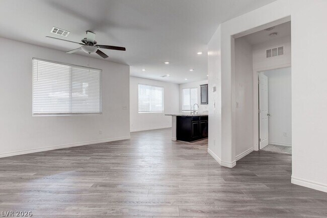Building Photo - 7106 Calvert Cliffs St
