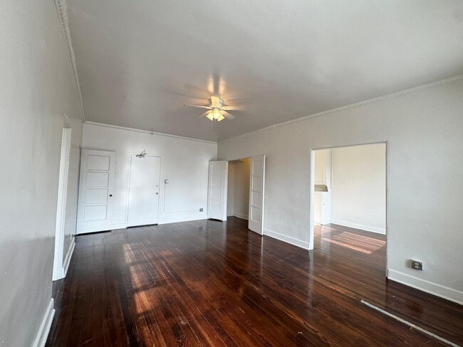 Foto del edificio - 901 S Kingsley Dr