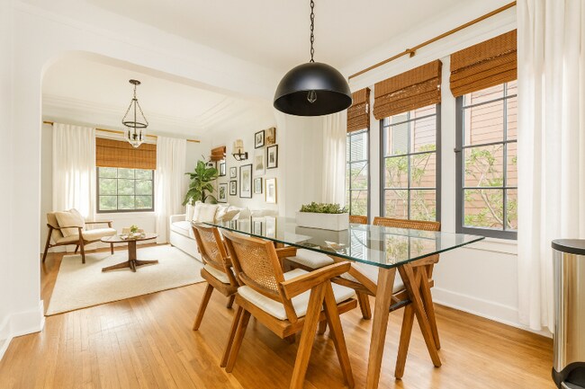 Foto del edificio - 1336 Occidental Blvd