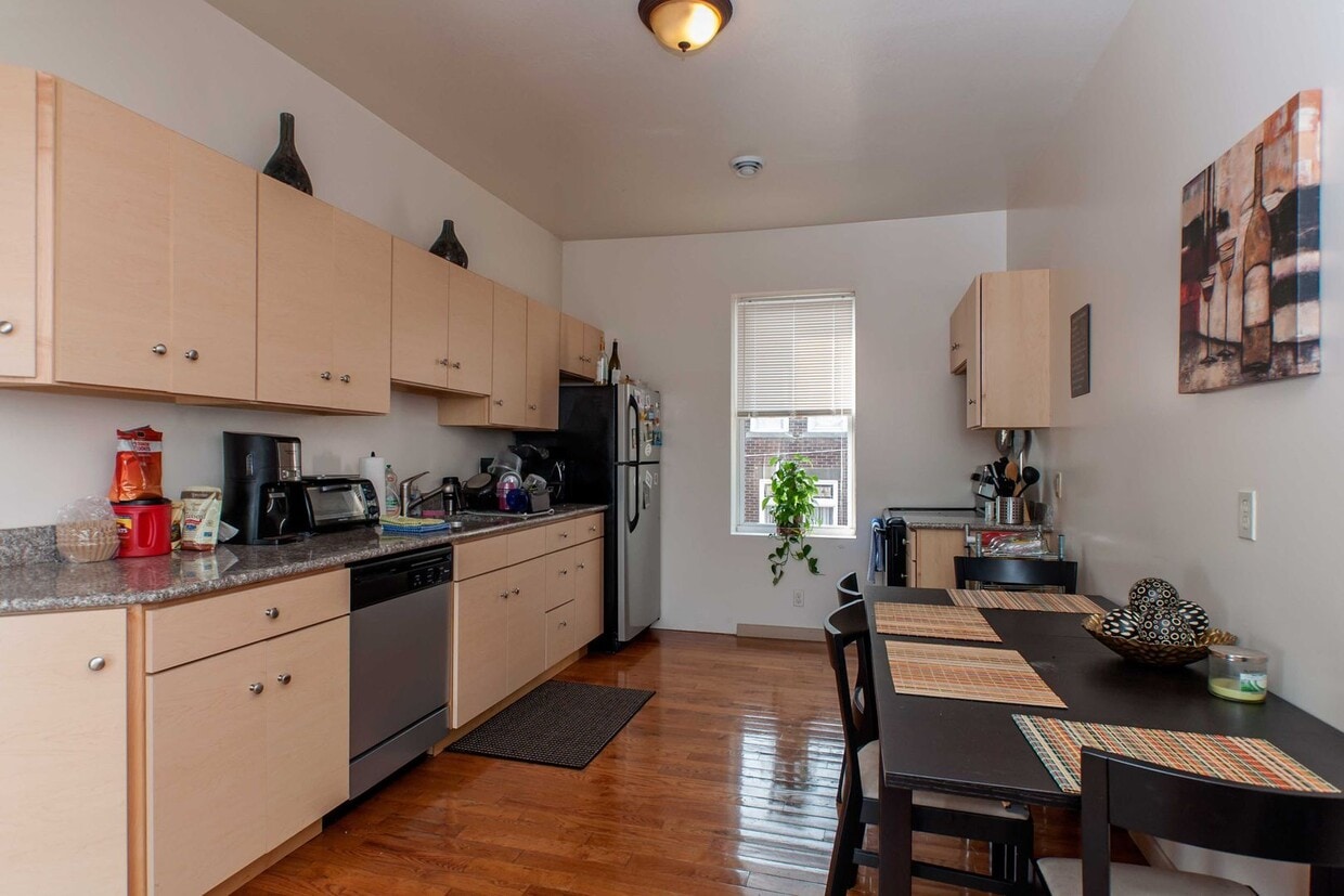 Photo - 124 S 12th Street