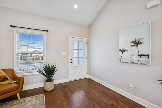 Foto del edificio - Quiet cut-de-sac living with country views!