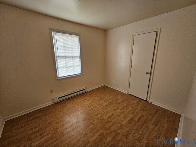 Foto del edificio - 3020 Groveland Ave