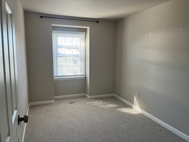 Foto del edificio - 19 Burnsway Ct