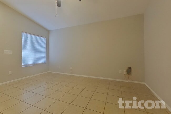 Building Photo - 22371 W Solano Dr