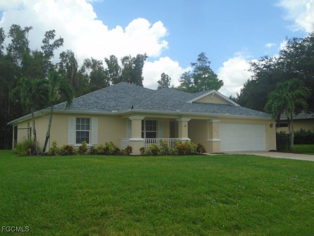 Foto principal - 6788 Abbott St
