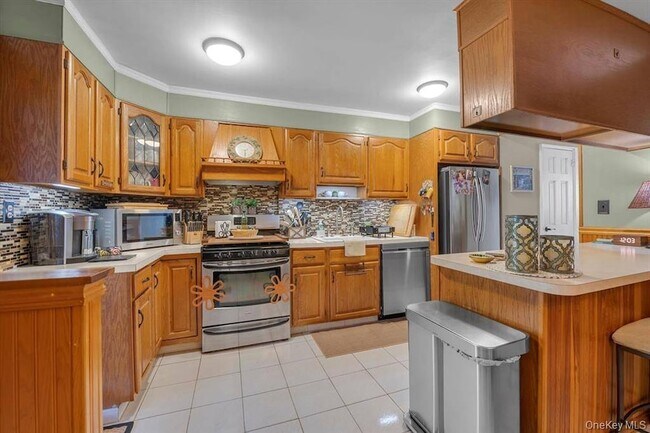 Foto del edificio - 2433 Young Ave