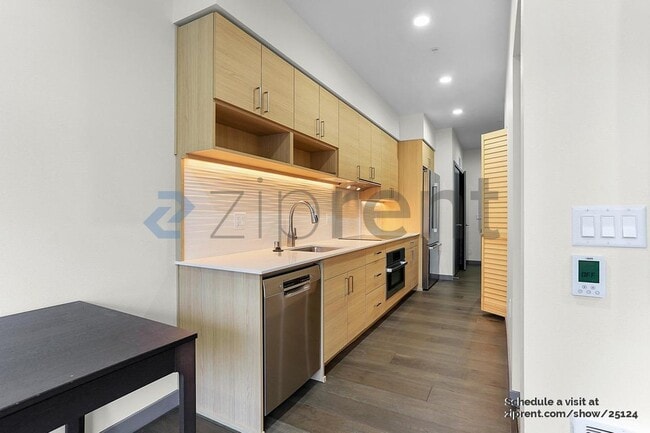 Foto del edificio - 11903 NE 128th St