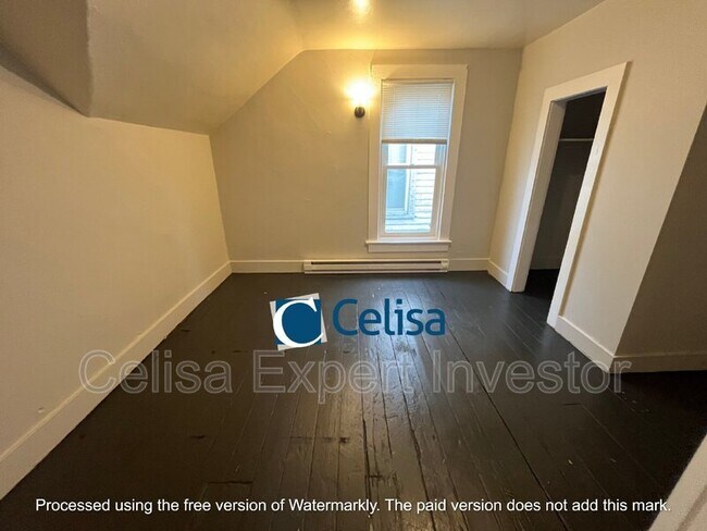 Building Photo - 1229 Wall St