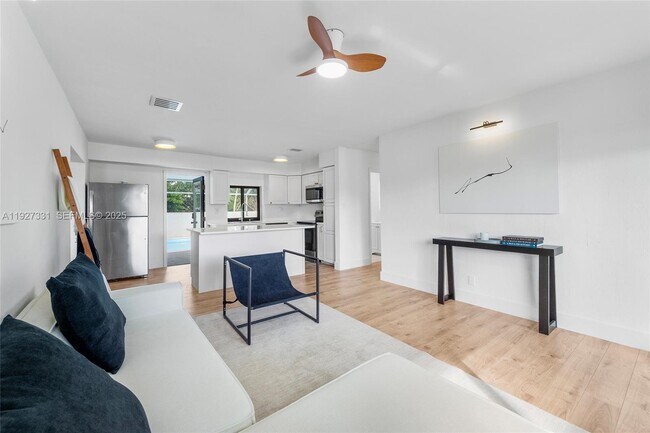 Foto del edificio - 9915 SW 212th St