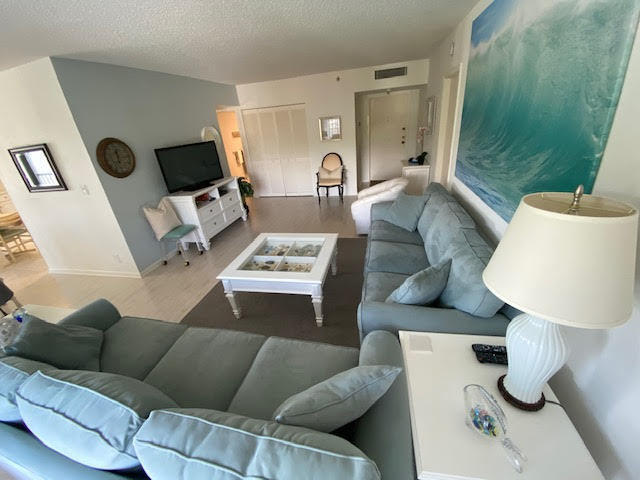 Foto del edificio - 6815 Willow Wood Dr