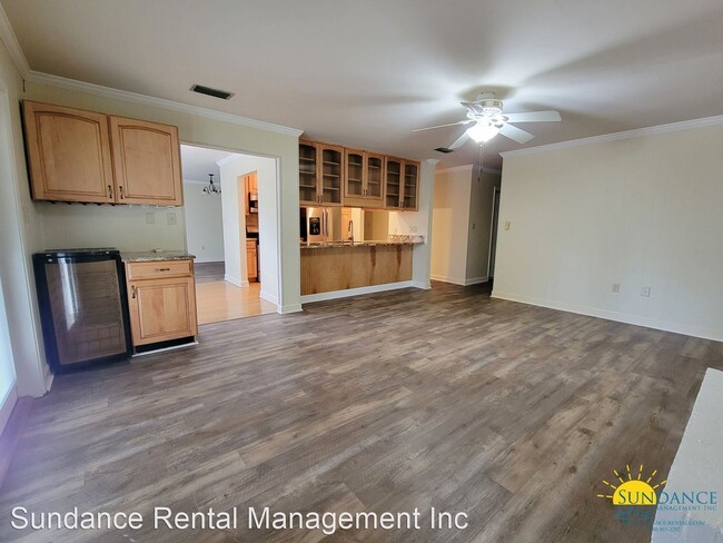 Building Photo - 4 br, 3 bath House - 628 Mountain Drive